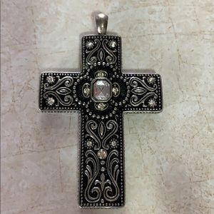 Elegant Silver Cross Pendant Necklace